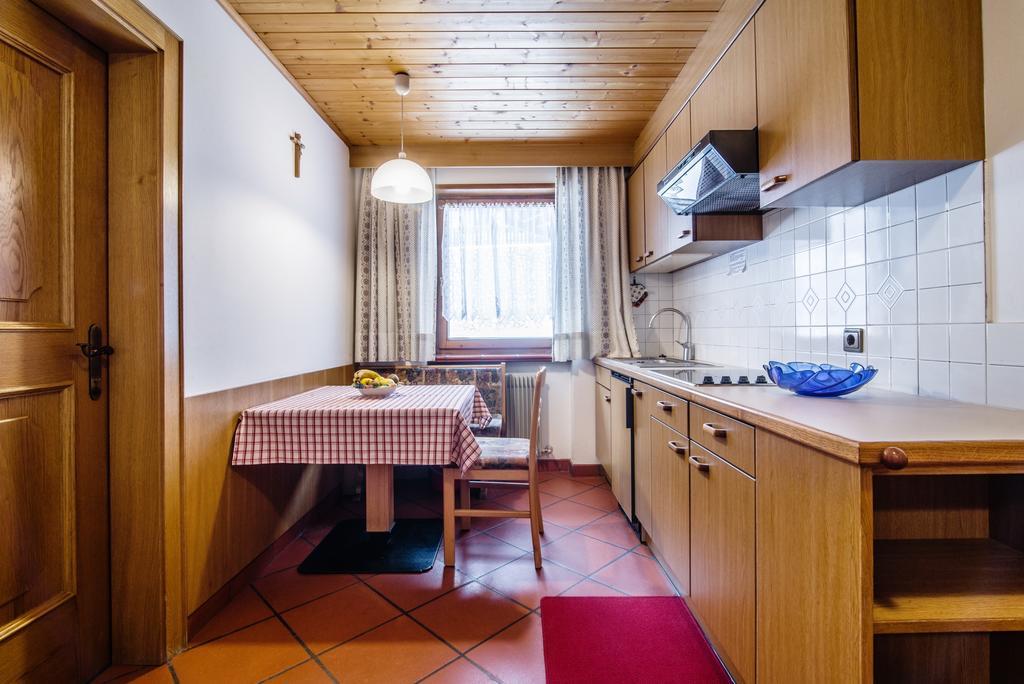 Residence A Val San Cassiano  Room photo